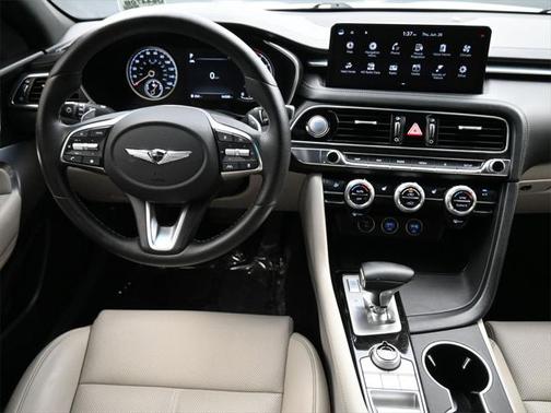 2022 Genesis G70 2.0T RWD