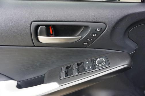 2022 Lexus IS 350 Base