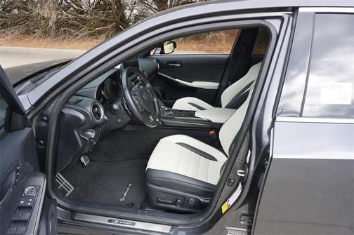 2022 Lexus IS 350 Base