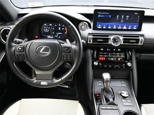 2022 Lexus IS 350 Base
