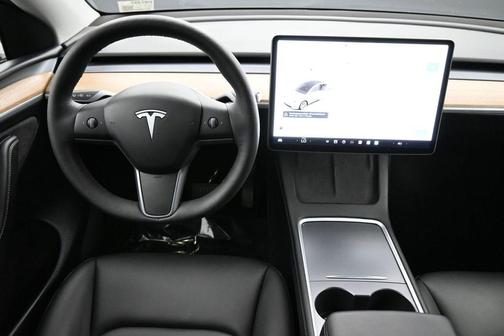 Pearl White Multi-Coat 2023 Tesla Model Y Long Range Dual Motor All-Wheel Drive