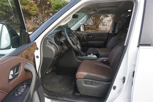 2023 INFINITI QX80 PREMIUM SELECT AWD