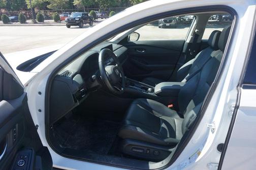 Platinum White Pearl 2024 Honda Accord Hybrid EX-L