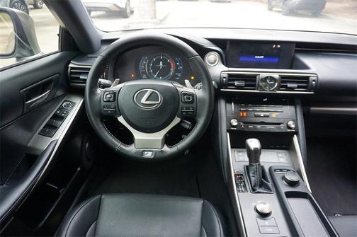 2018 Lexus IS 300 Base