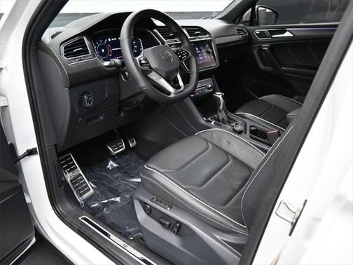 2022 Volkswagen Tiguan 2.0T SEL R-Line 4MOTION