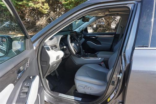 2021 Toyota Highlander Hybrid Limited