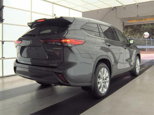 2021 Toyota Highlander Hybrid Limited