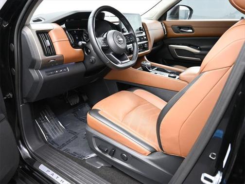 2023 Nissan Pathfinder Platinum 4WD