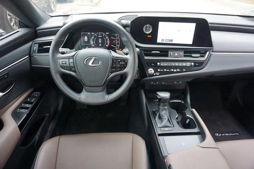 Eminent White Pearl 2023 Lexus ES 350 Base