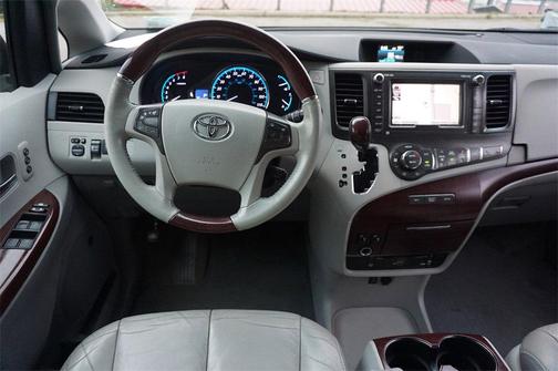 2011 Toyota Sienna Limited
