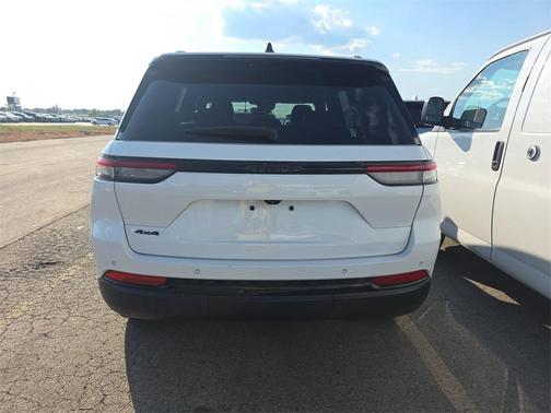 2022 Jeep Grand Cherokee Altitude