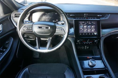 2022 Jeep Grand Cherokee Altitude