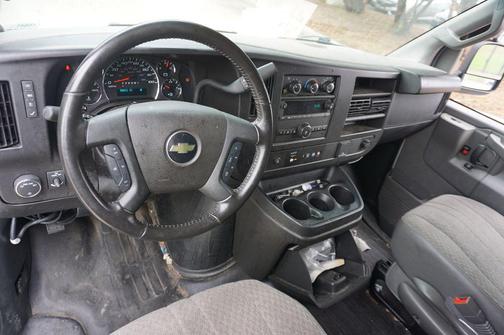 2023 Chevrolet Express 2500 RWD 2500 Regular Wheelbase WT