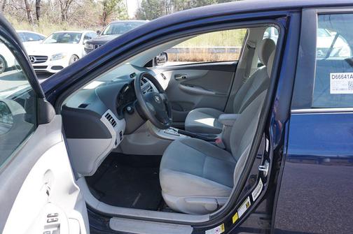 2012 Toyota Corolla LE