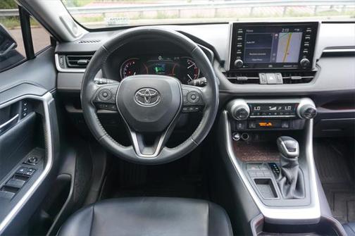 2020 Toyota RAV4 Limited