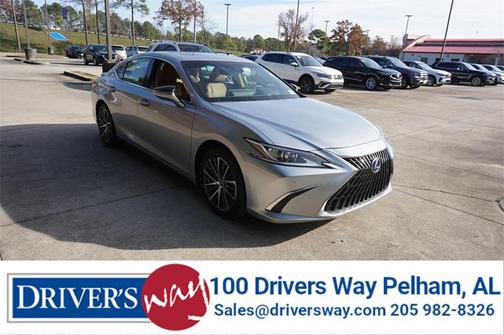 2022 Lexus ES 300h Base