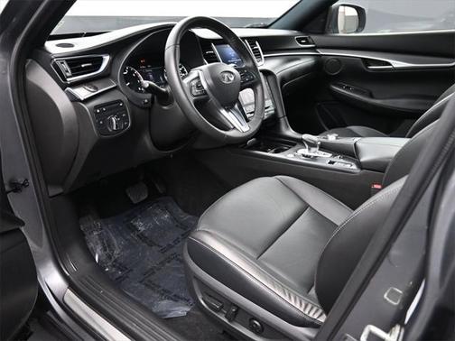 2022 INFINITI QX50 LUXE