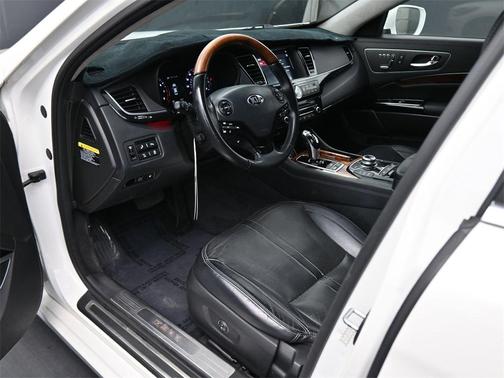 2016 Kia K900 Luxury 3.8L