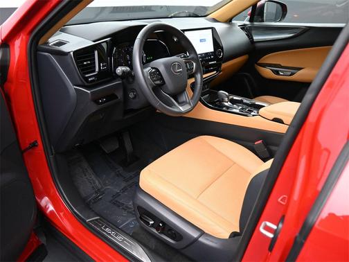 2025 Lexus NX 250 Premium