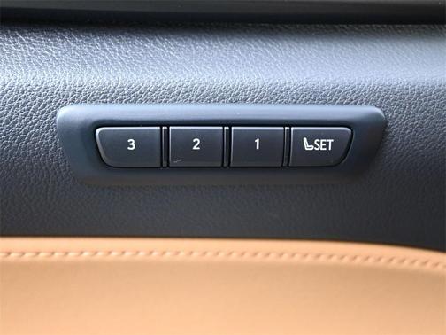 2025 Lexus NX 250 Premium