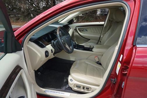 2018 Ford Taurus Limited