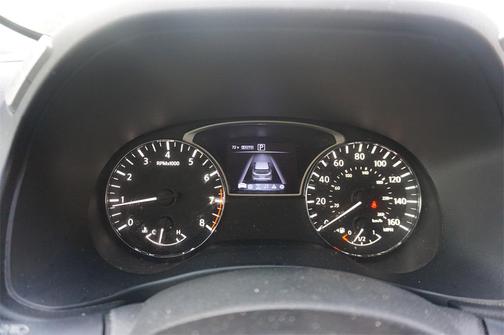 2018 Nissan Pathfinder SV