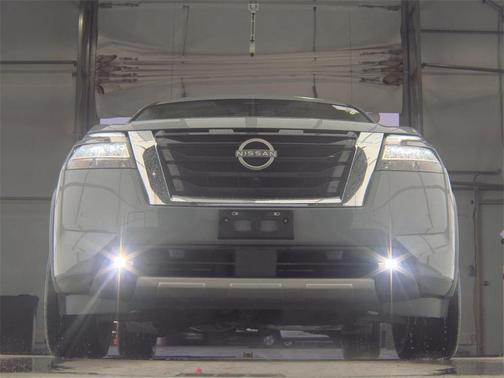 2022 Nissan Pathfinder Platinum 4WD