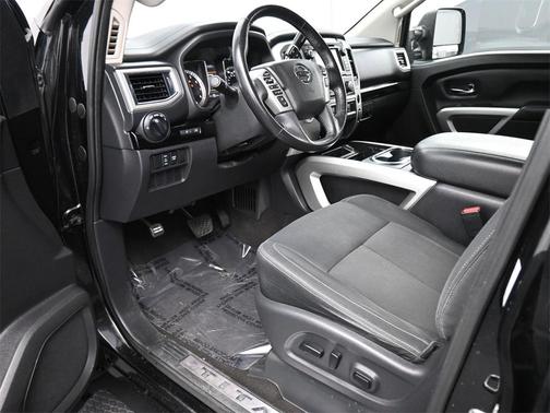 2019 Nissan Titan SV