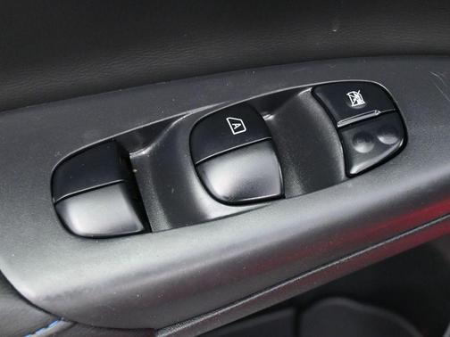 2017 Nissan Sentra SR