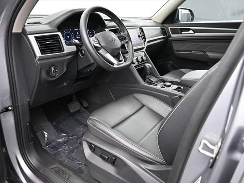 2022 Volkswagen Atlas 3.6L SE w/Technology
