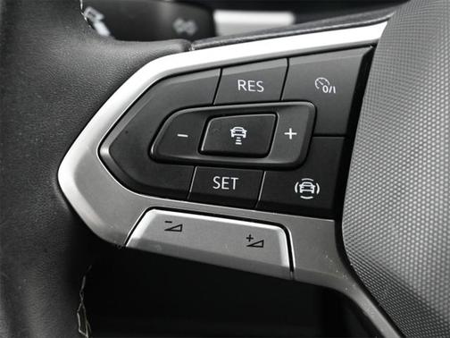 2022 Volkswagen Atlas 3.6L SE w/Technology