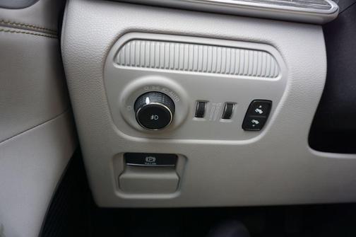 2022 Jeep Wagoneer Series II 4x2