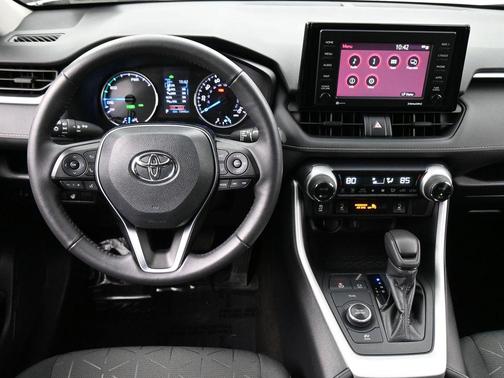 2020 Toyota RAV4 Hybrid XLE