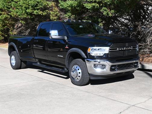 2023 RAM 3500 Laramie Crew Cab 4x4 8' Box