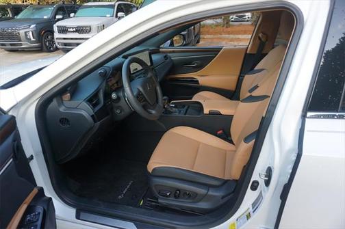 2023 Lexus ES 350 Base