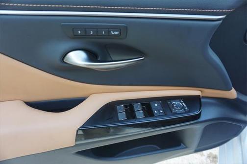 2023 Lexus ES 350 Base