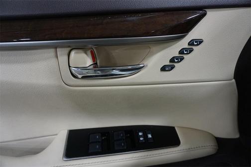 2016 Lexus ES 350 Base