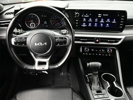 2022 Kia K5 GT-Line