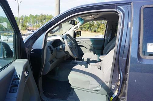 2015 Nissan Frontier SV