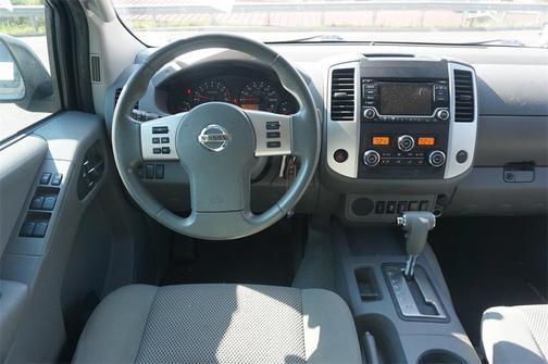 2015 Nissan Frontier SV