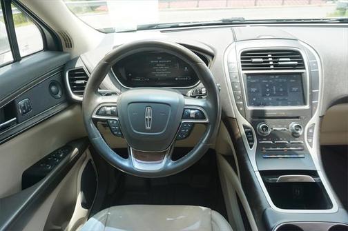 2020 Lincoln Nautilus Reserve