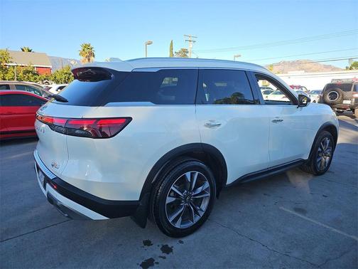 2022 INFINITI QX60 Luxe