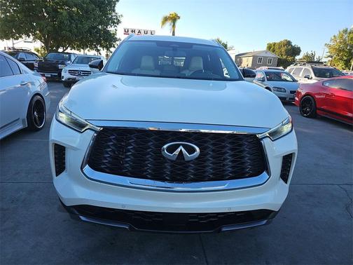 2022 INFINITI QX60 Luxe