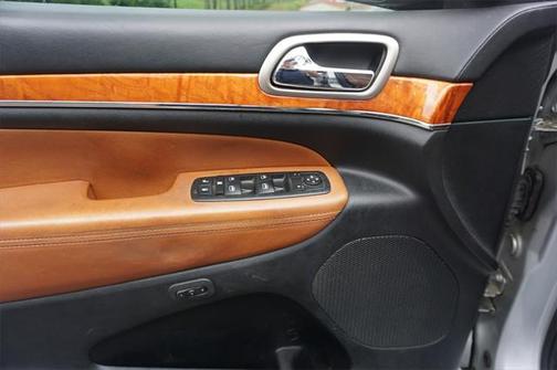 2011 Jeep Grand Cherokee Overland