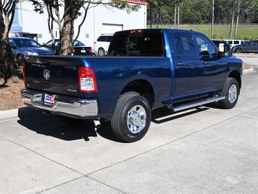 2024 RAM 2500 Tradesman Crew Cab 4x4 6'4' Box