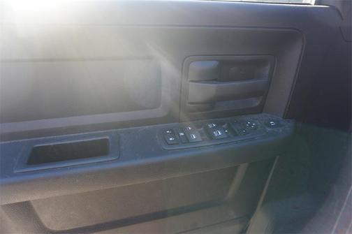 2024 RAM 2500 Tradesman Crew Cab 4x4 6'4' Box