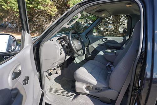 2003 Ford F-150 XL Flareside