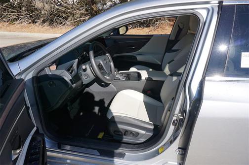 2024 Lexus ES 350 Base