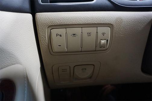 2012 Hyundai Genesis 5.0