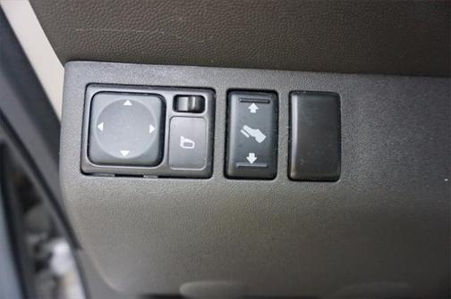 2012 Nissan Pathfinder SV
